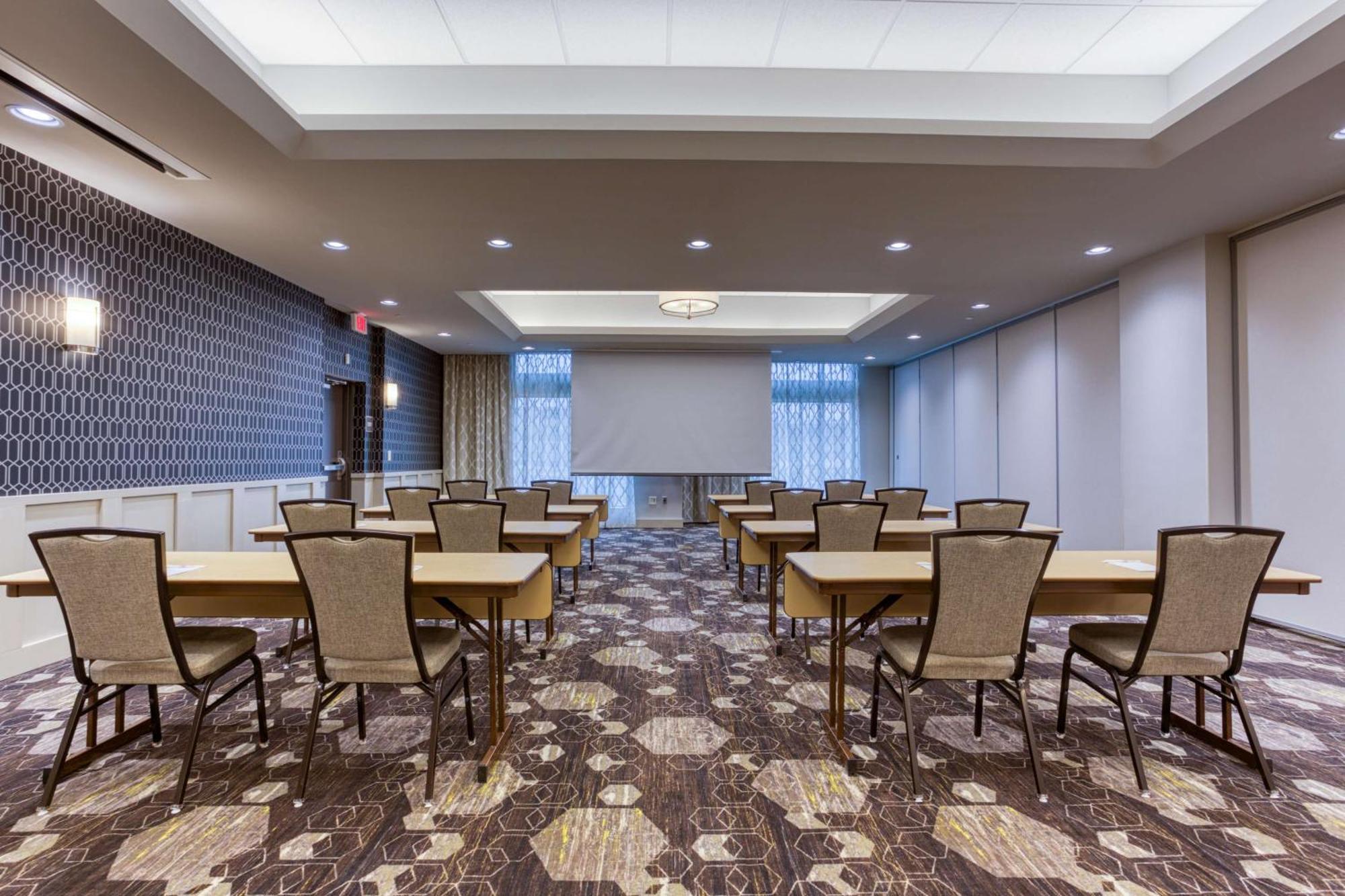 Drury Inn & Suites Cleveland Beachwood Exterior foto